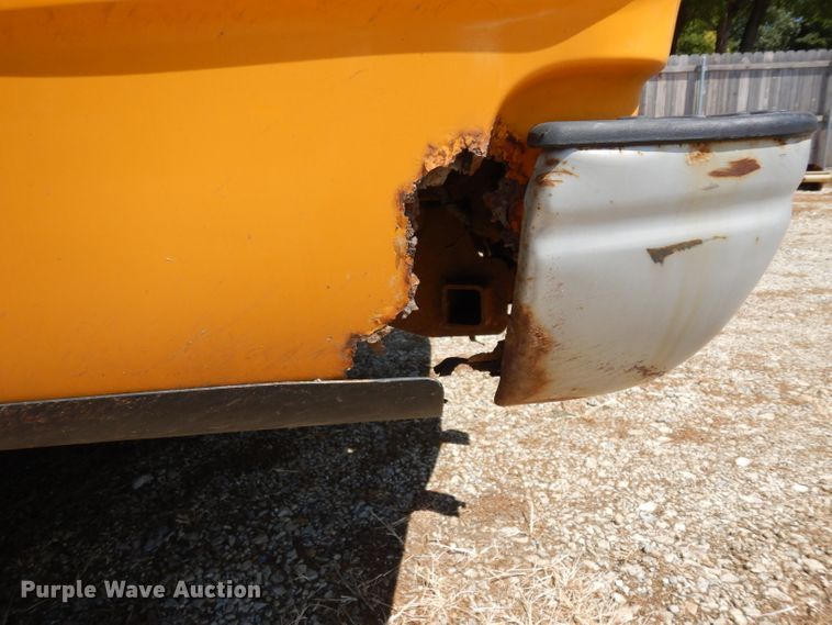 image for item FY9644 2000 Ford F150 pickup truck