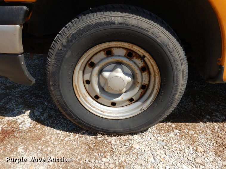 image for item FY9644 2000 Ford F150 pickup truck