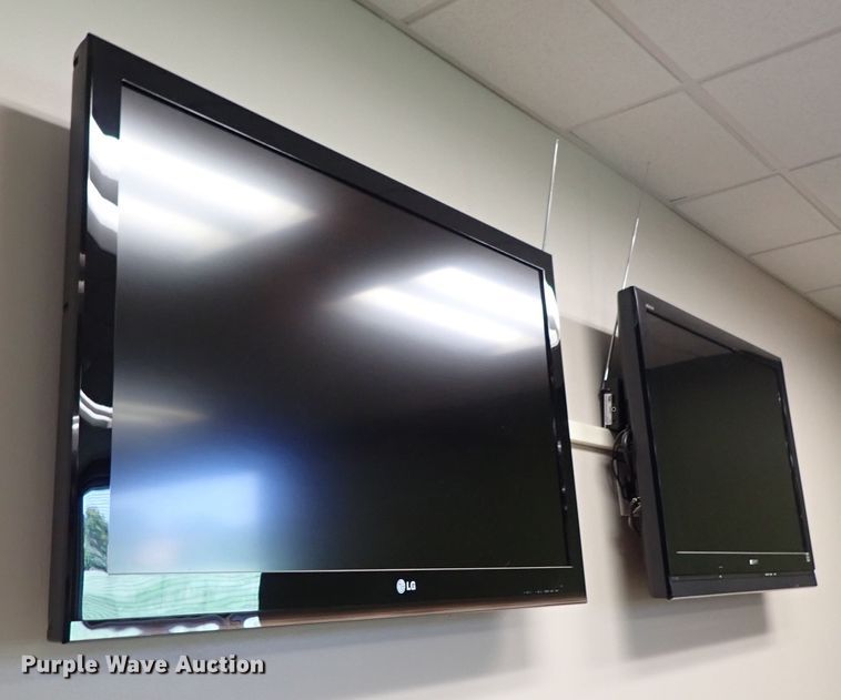 image for item GB9288 (2) televisions