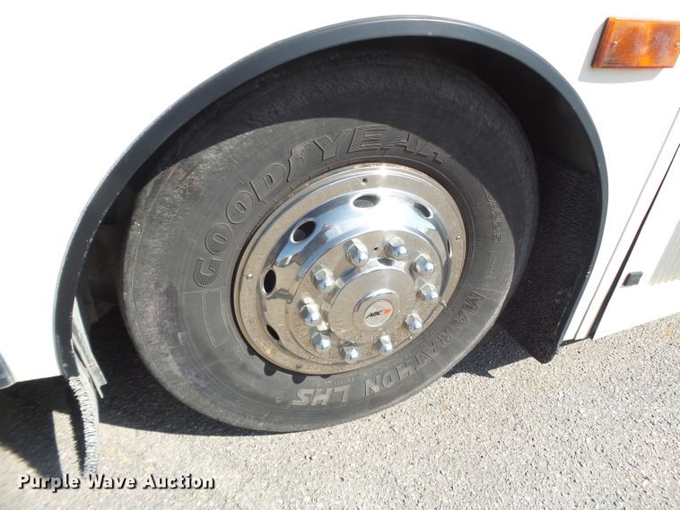 image for item GC9040 1997 Van Hool T940 coach bus