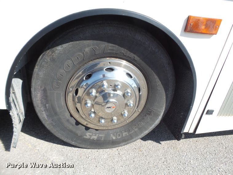 image for item GC9040 1997 Van Hool T940 coach bus