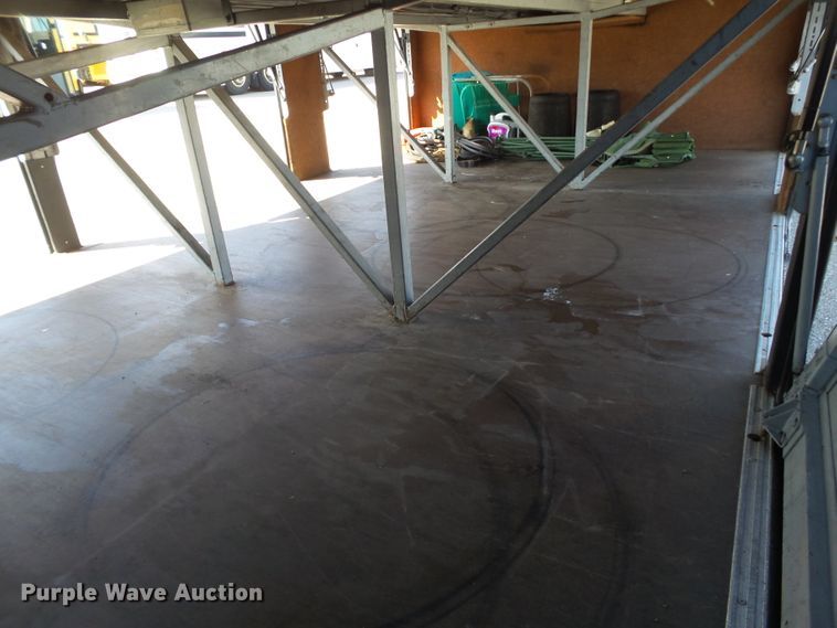 image for item GC9040 1997 Van Hool T940 coach bus