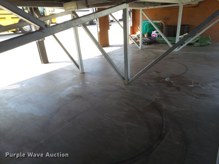 image for item GC9040 1997 Van Hool T940 coach bus