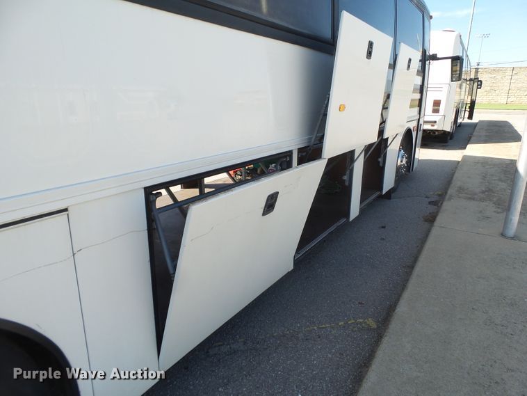 image for item GC9040 1997 Van Hool T940 coach bus