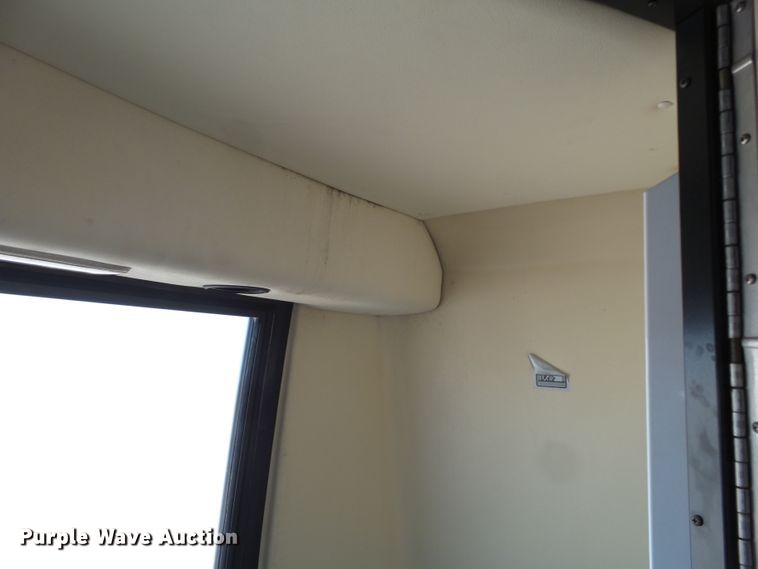 image for item GC9040 1997 Van Hool T940 coach bus