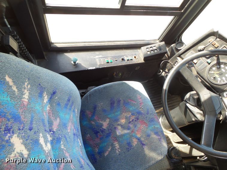 image for item GC9040 1997 Van Hool T940 coach bus