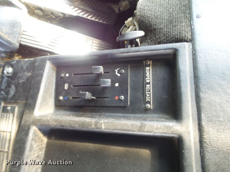 image for item GC9040 1997 Van Hool T940 coach bus