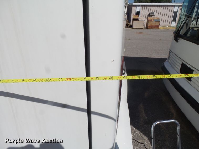 image for item GC9040 1997 Van Hool T940 coach bus