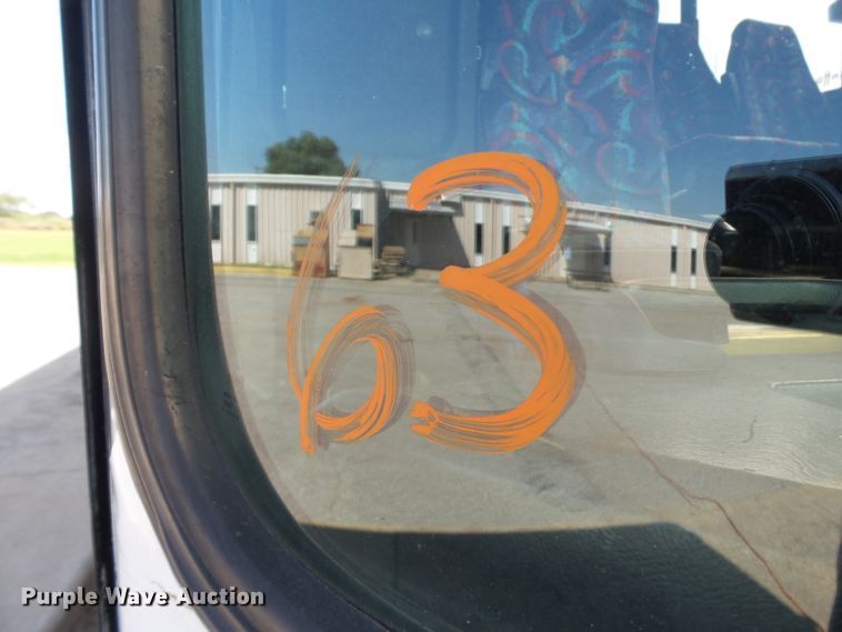 image for item GC9041 1998 Van Hool T940 coach bus