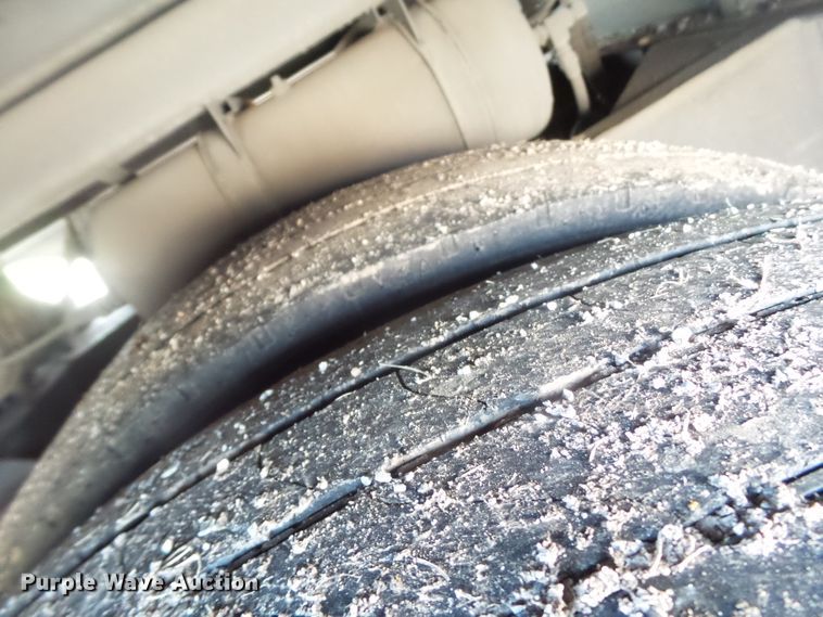 image for item GC9041 1998 Van Hool T940 coach bus