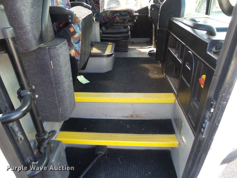 image for item GC9041 1998 Van Hool T940 coach bus