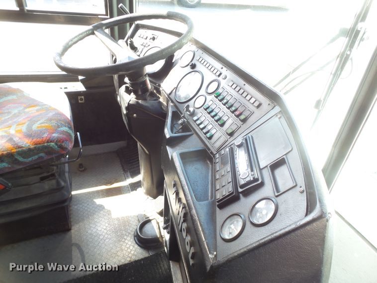 image for item GC9041 1998 Van Hool T940 coach bus