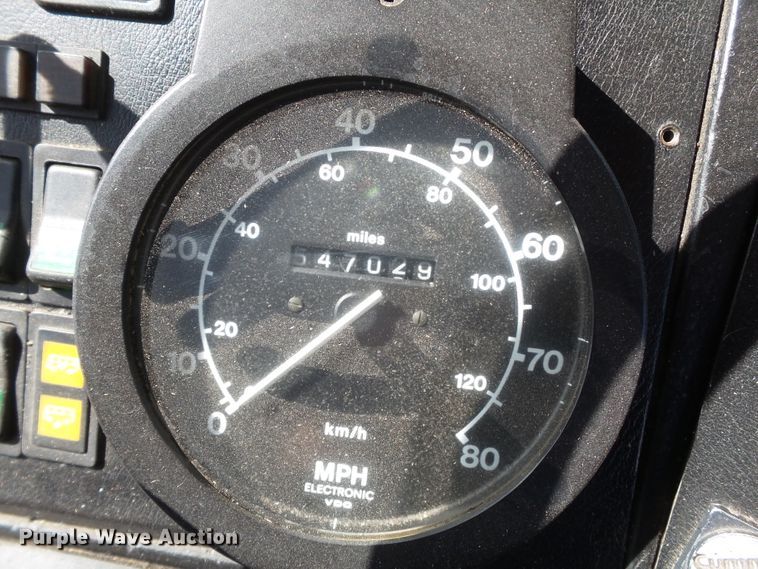 image for item GC9041 1998 Van Hool T940 coach bus