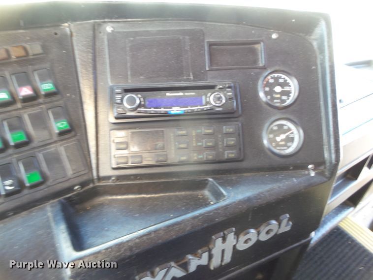 image for item GC9041 1998 Van Hool T940 coach bus