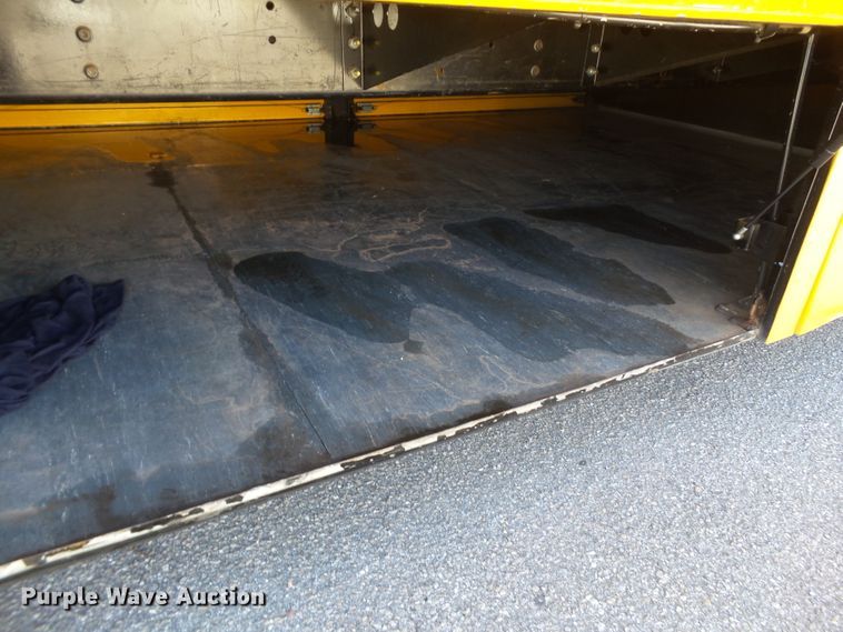 image for item GC9042 2005 Blue Bird All American FE school bus