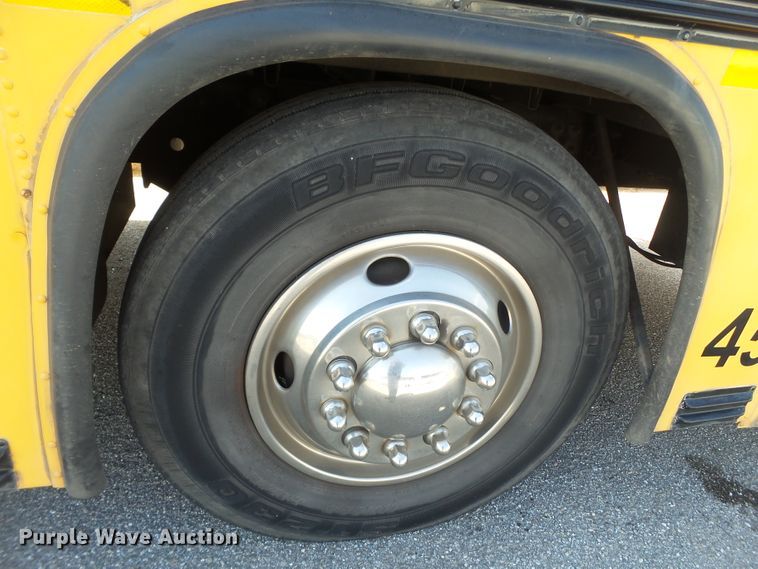 image for item GC9042 2005 Blue Bird All American FE school bus