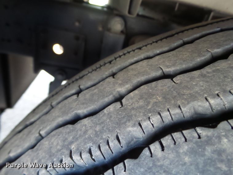 image for item GC9042 2005 Blue Bird All American FE school bus