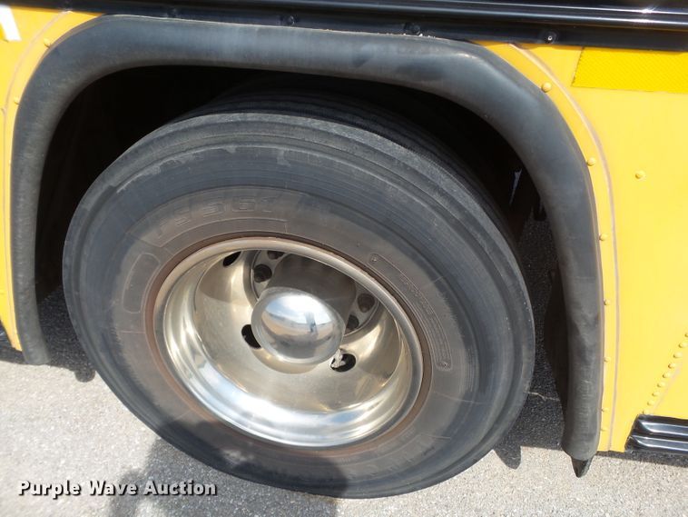 image for item GC9042 2005 Blue Bird All American FE school bus