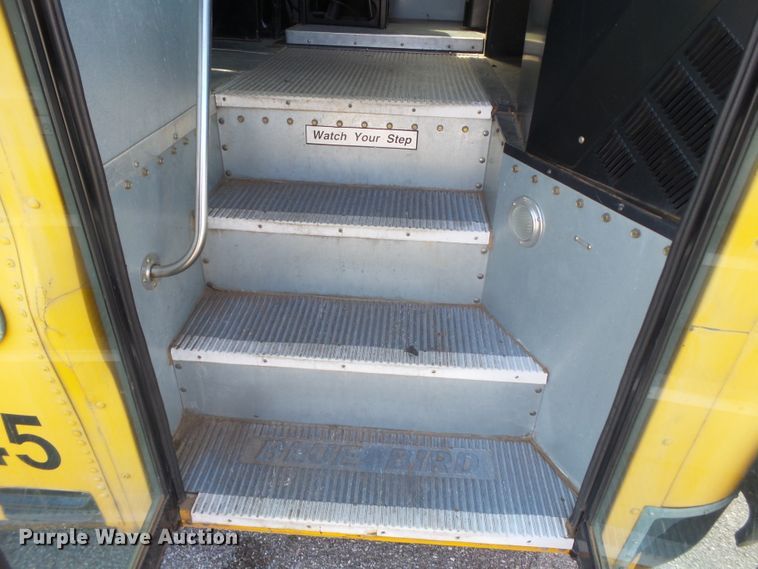 image for item GC9042 2005 Blue Bird All American FE school bus