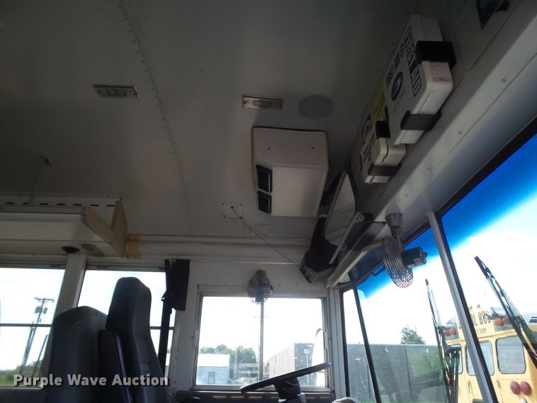 image for item GC9042 2005 Blue Bird All American FE school bus