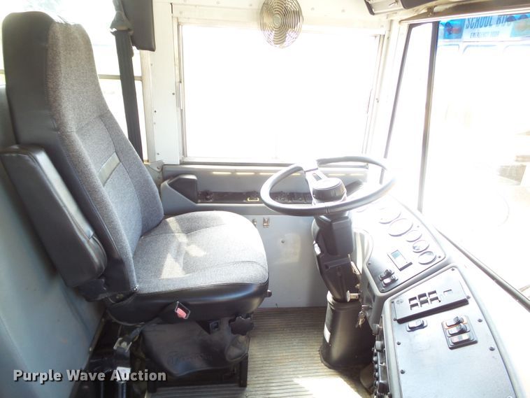 image for item GC9042 2005 Blue Bird All American FE school bus