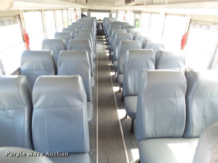 image for item GC9042 2005 Blue Bird All American FE school bus