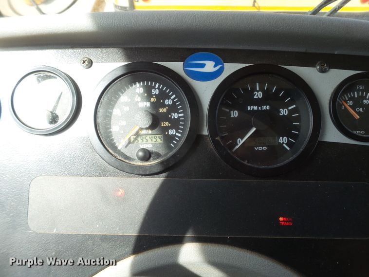 image for item GC9042 2005 Blue Bird All American FE school bus