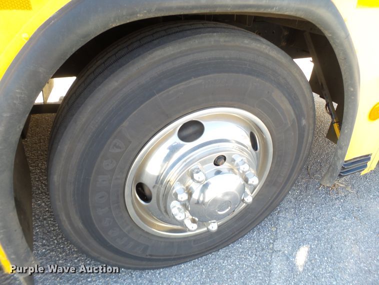 image for item GC9043 2009 Blue Bird All American FE school bus