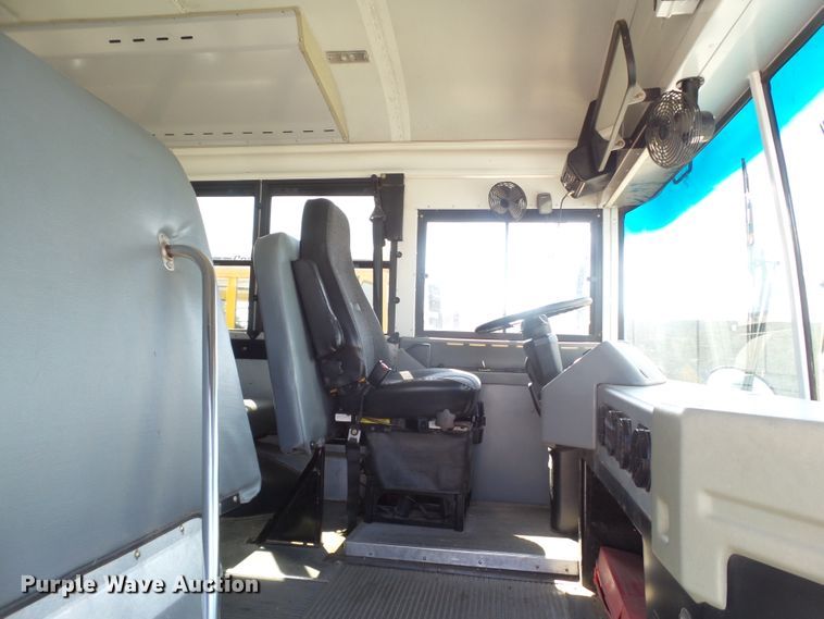 image for item GC9043 2009 Blue Bird All American FE school bus