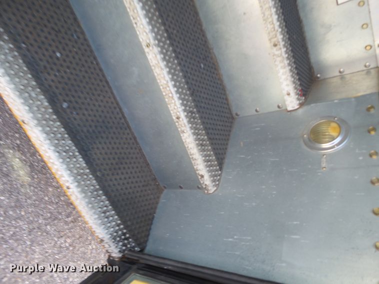 image for item GC9043 2009 Blue Bird All American FE school bus