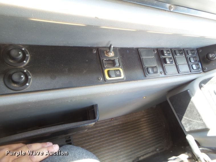 image for item GC9043 2009 Blue Bird All American FE school bus