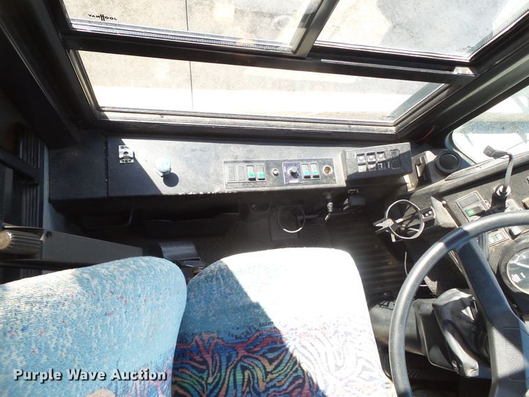 image for item GC9044 1998 Van Hool coach bus