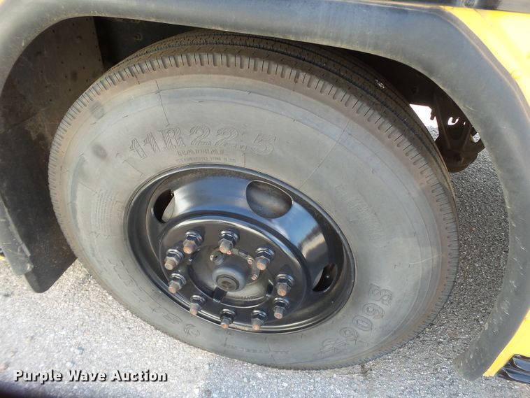 image for item GC9045 2009 Blue Bird All American FE school bus