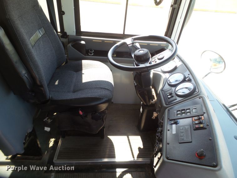 image for item GC9045 2009 Blue Bird All American FE school bus