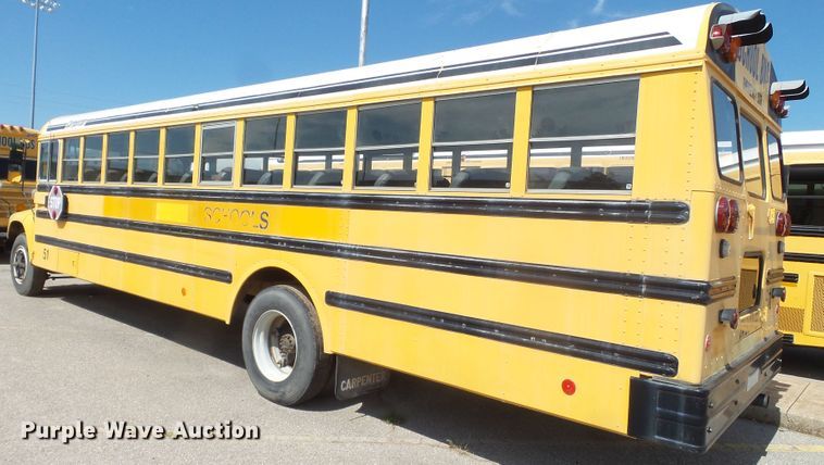 image for item GC9046 1995 Ford B800 school bus