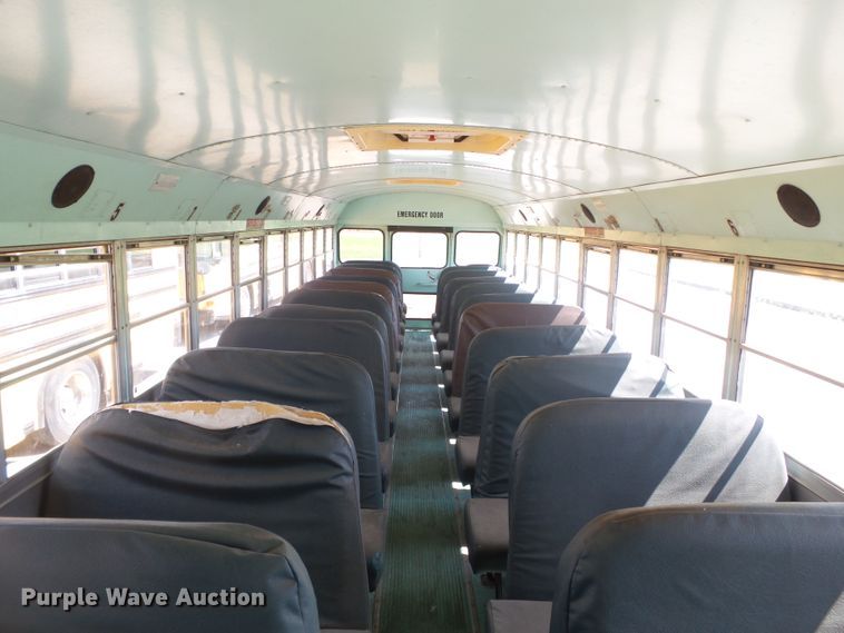 image for item GC9046 1995 Ford B800 school bus