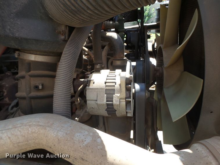 image for item GC9046 1995 Ford B800 school bus