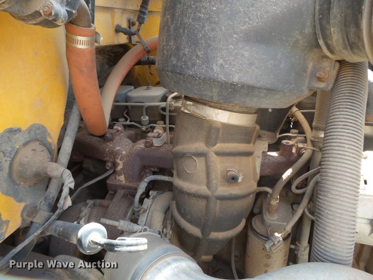 image for item GC9046 1995 Ford B800 school bus