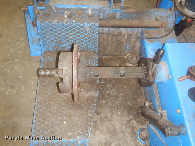 image for item GC9524 Hofman Monty 3650 tire machine