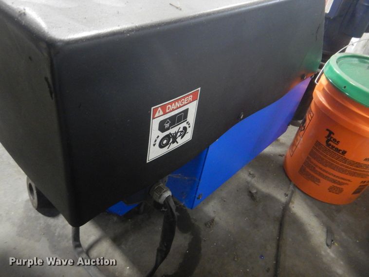 image for item GC9524 Hofman Monty 3650 tire machine