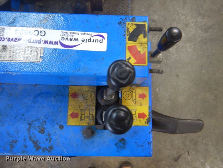 image for item GC9524 Hofman Monty 3650 tire machine