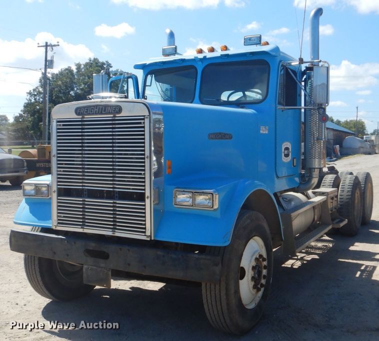 image for item GC9551 1989 Freightliner FLC semi truck