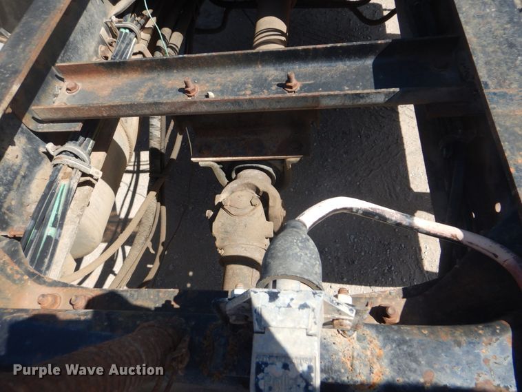 image for item GC9551 1989 Freightliner FLC semi truck