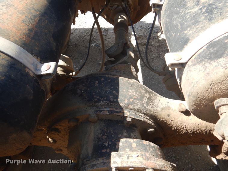 image for item GC9551 1989 Freightliner FLC semi truck