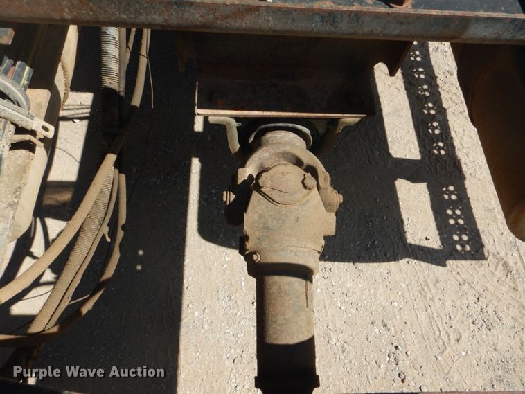 image for item GC9551 1989 Freightliner FLC semi truck