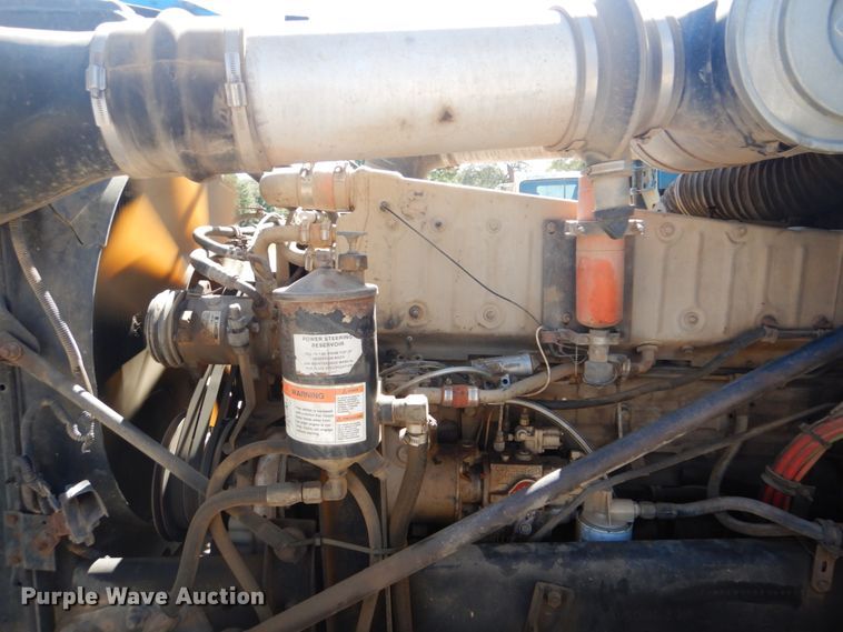 image for item GC9551 1989 Freightliner FLC semi truck