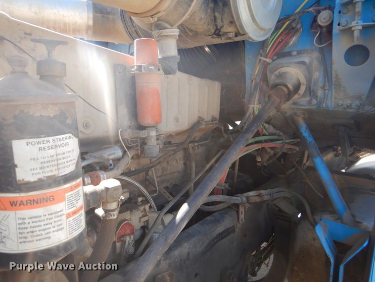 image for item GC9551 1989 Freightliner FLC semi truck