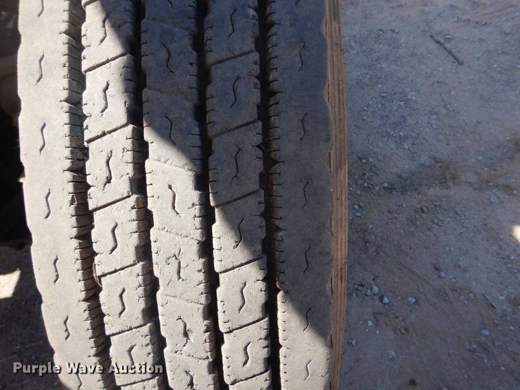 image for item GC9551 1989 Freightliner FLC semi truck