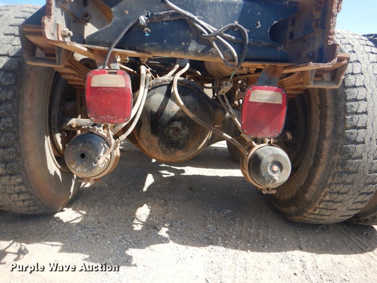 image for item GC9551 1989 Freightliner FLC semi truck