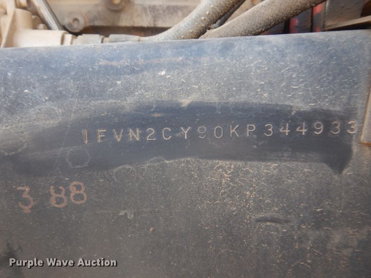 image for item GC9551 1989 Freightliner FLC semi truck